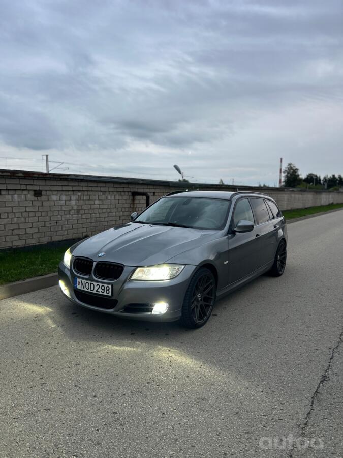 BMW 320 2013