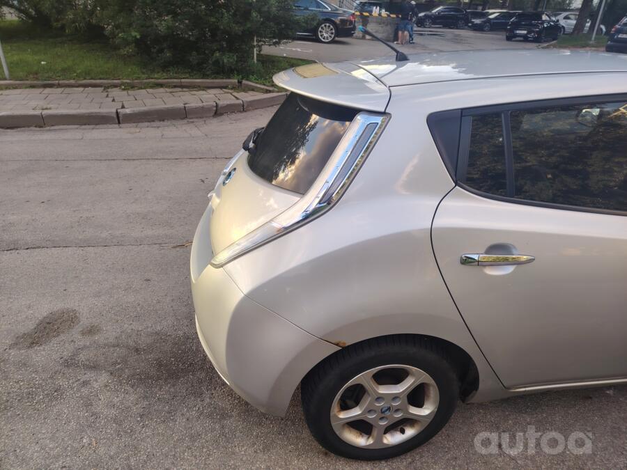 Nissan Leaf 1 generation Hatchback