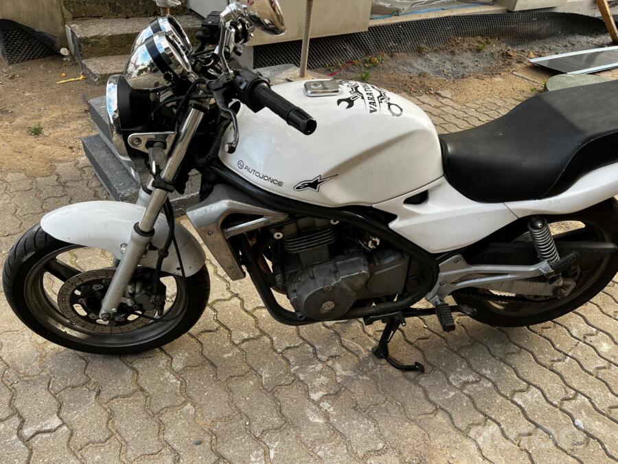 Kawasaki ER 5