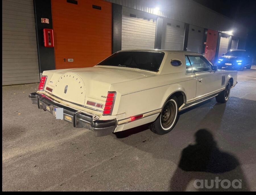 Lincoln Continental 5 generation