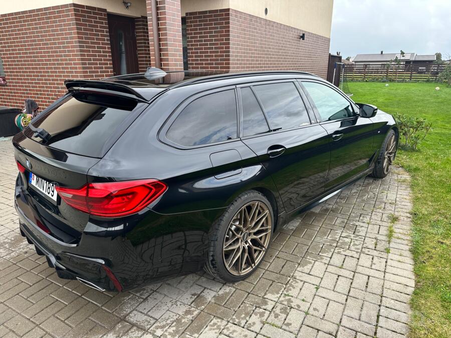 BMW 5 Series G30 Touring wagon