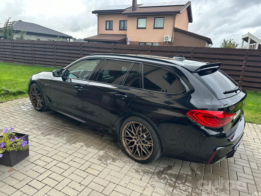 BMW 5 Series G30 Touring wagon
