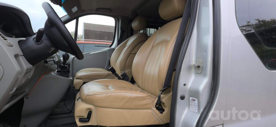 Renault Trafic 2 generation [restyling] Minivan