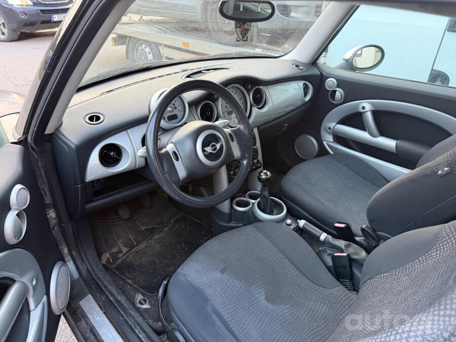 Mini Cooper R50 Hatchback