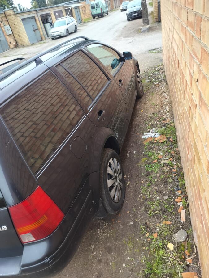 Volkswagen Golf 4 generation wagon