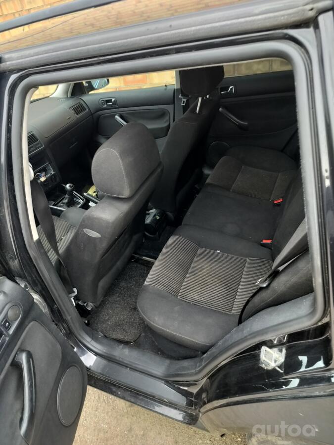 Volkswagen Golf 4 generation wagon