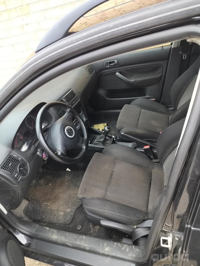 Volkswagen Golf 4 generation wagon