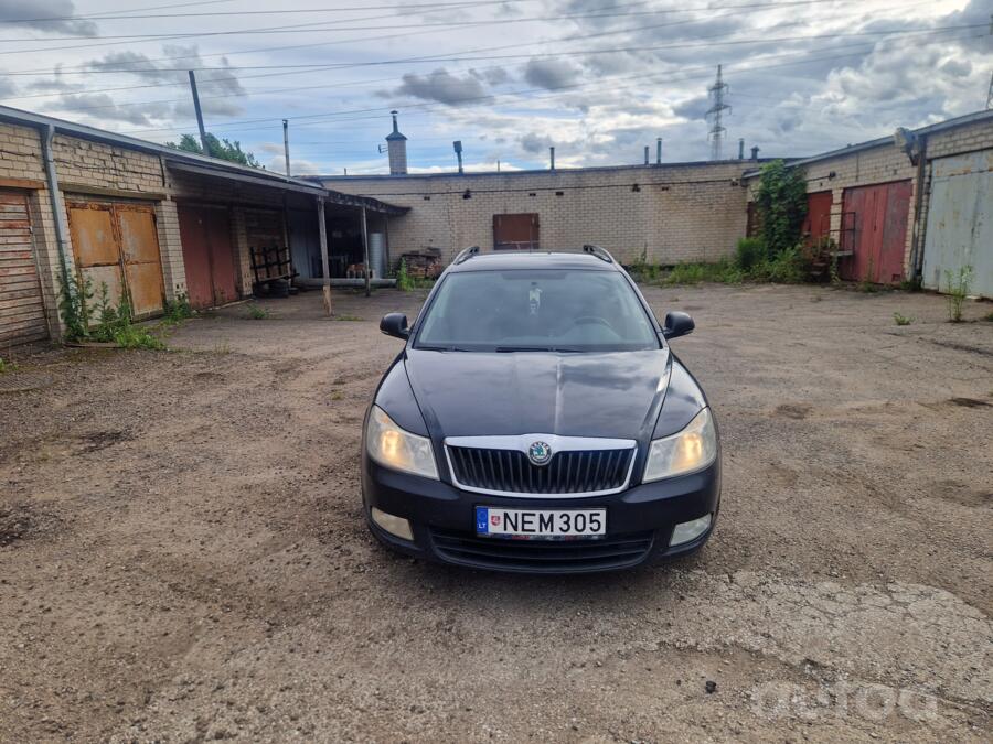 Skoda Octavia 2 generation [restyling] Combi wagon 5-doors