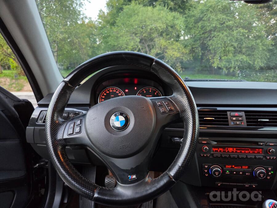 BMW 320 2013