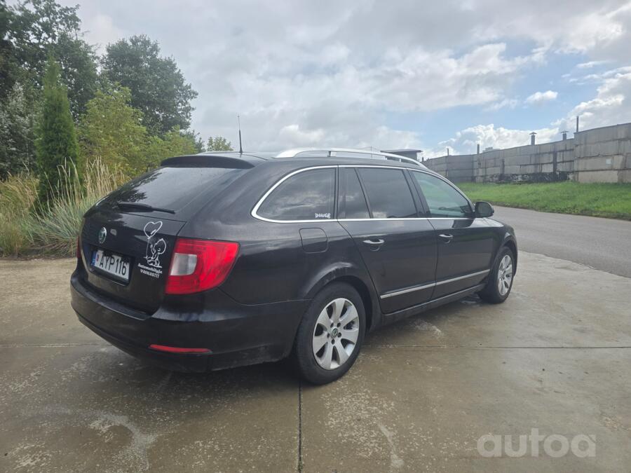 Skoda Superb 2 generation Combi wagon