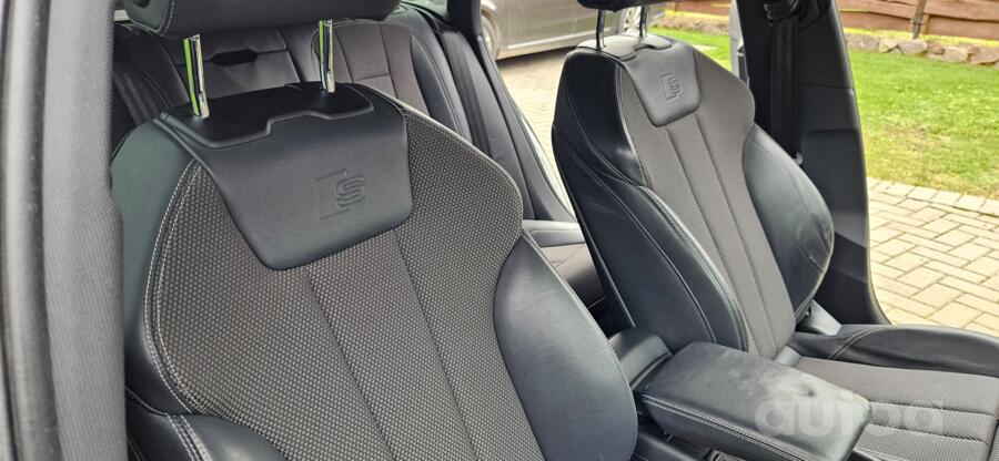 Audi A4 B9 Avant wagon 5-doors