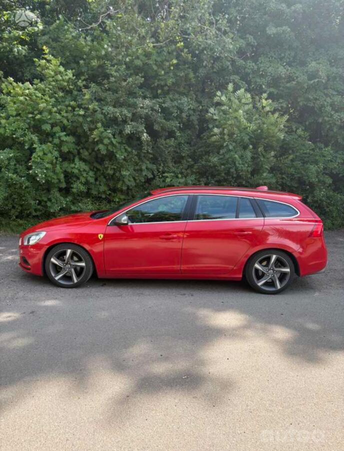 Volvo V60 1 generation wagon