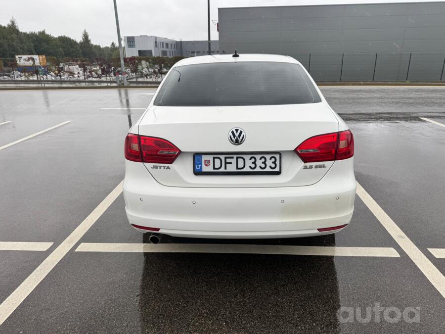 Volkswagen Jetta 6 generation Sedan