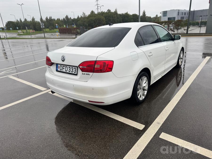 Volkswagen Jetta 6 generation Sedan