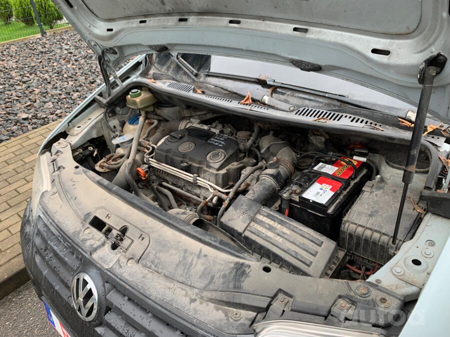 Volkswagen Caddy 3 generation Minivan 4-doors