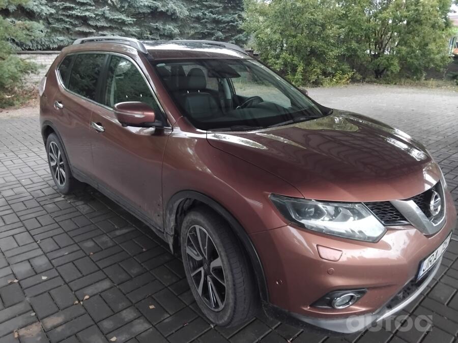 Nissan X-Trail T32 Crossover