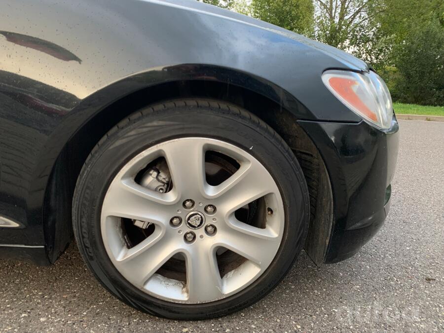 Jaguar XF X250 Sedan 4-doors