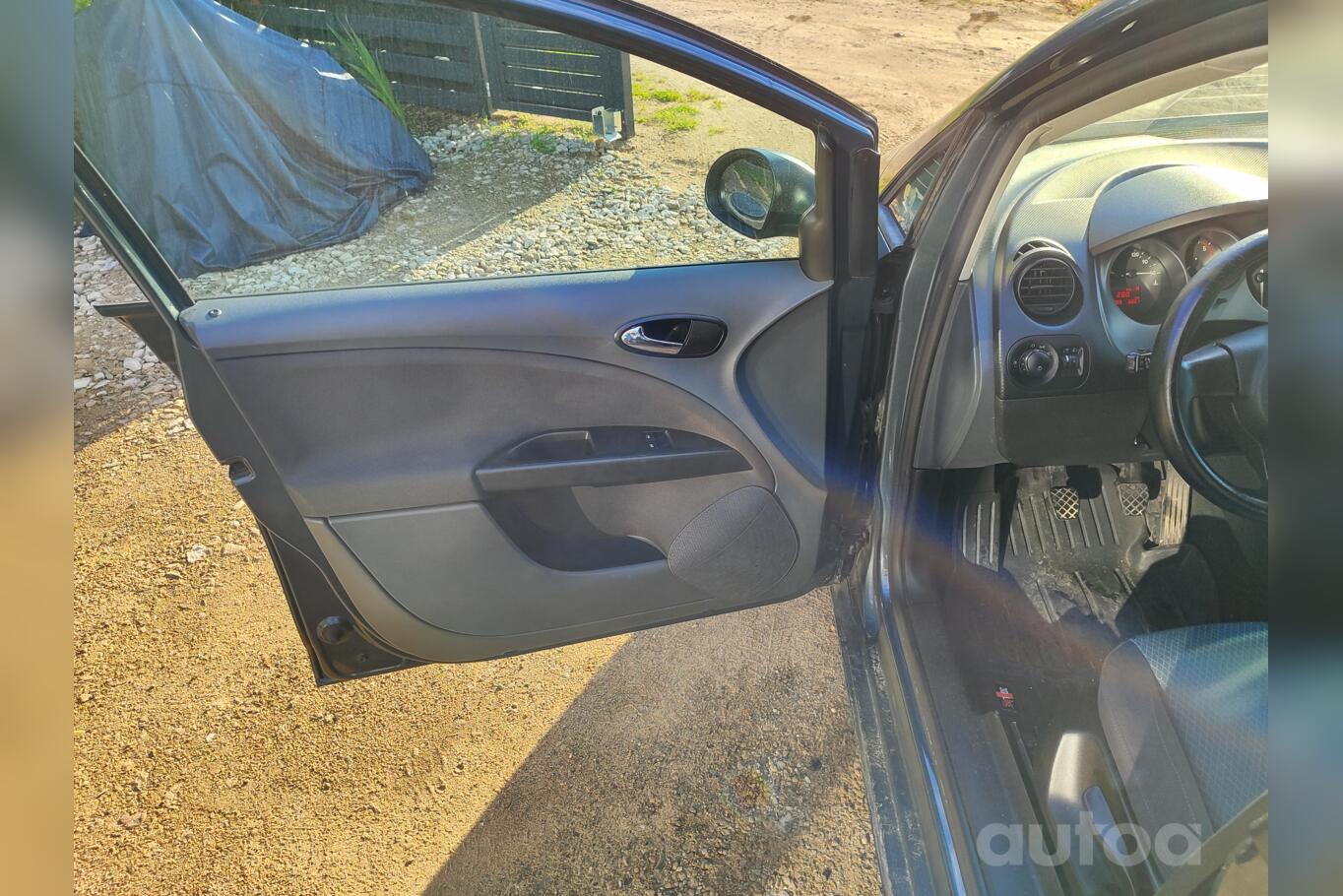 SEAT Toledo 3 generation Hatchback