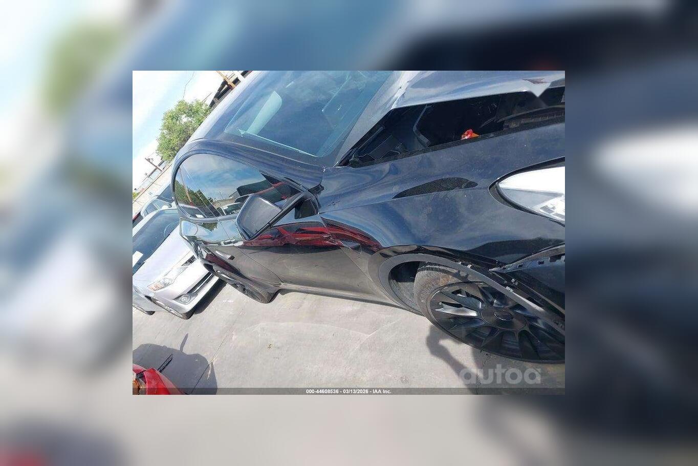 Tesla Model Y 1 generation Crossover