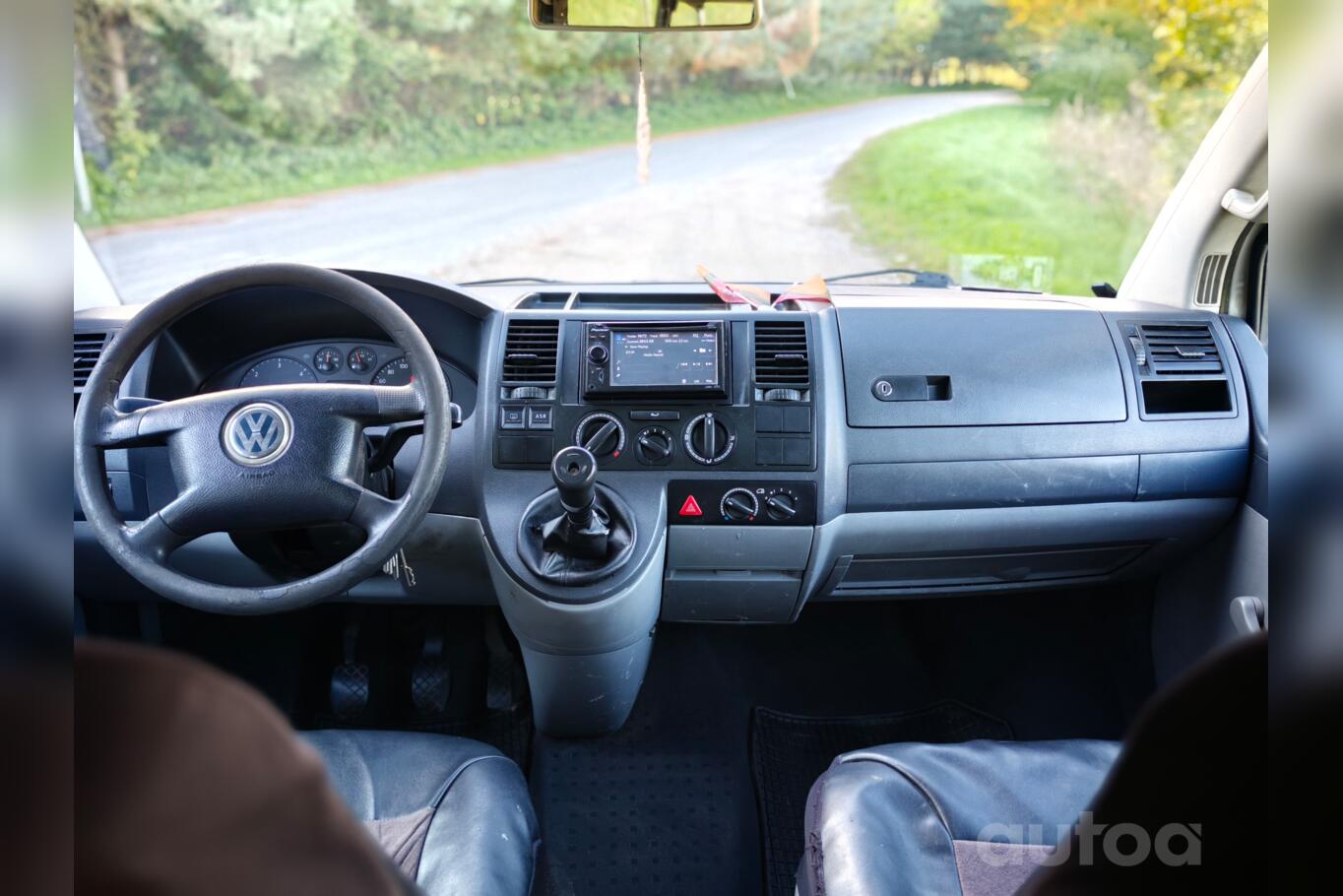 Volkswagen Transporter T5 Minivan 4-doors