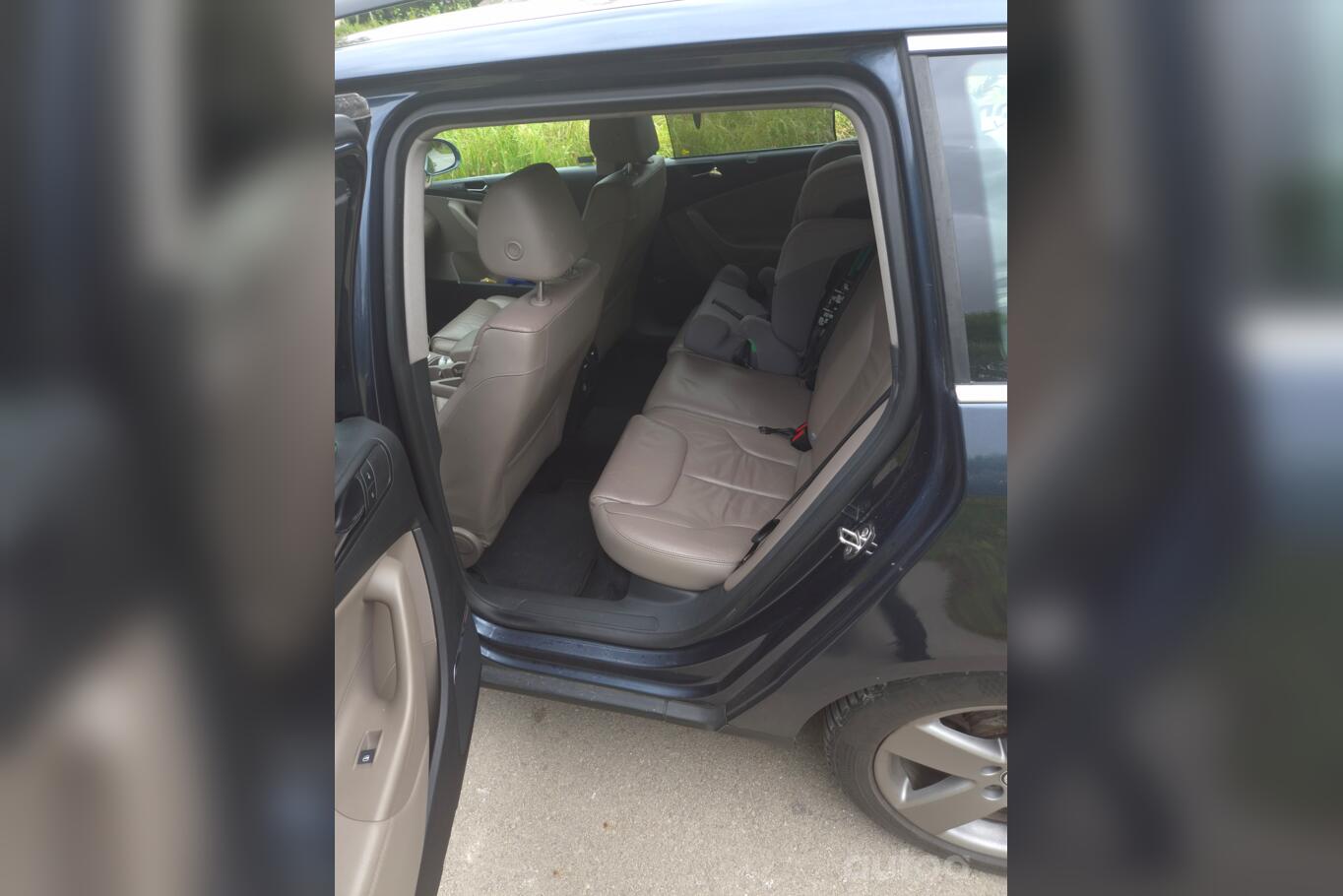 Volkswagen Passat B6 wagon 5-doors