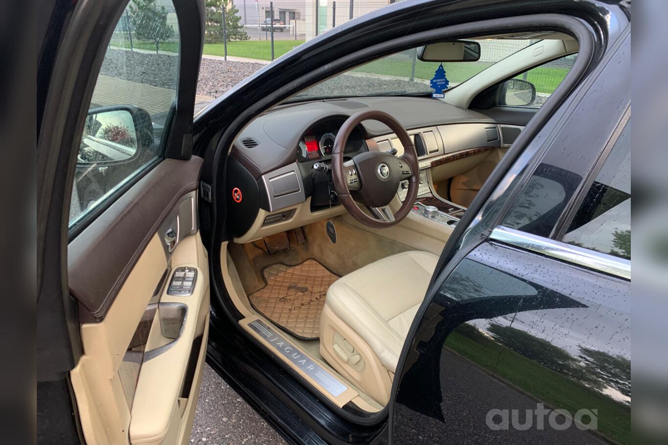 Jaguar XF X250 Sedan 4-doors
