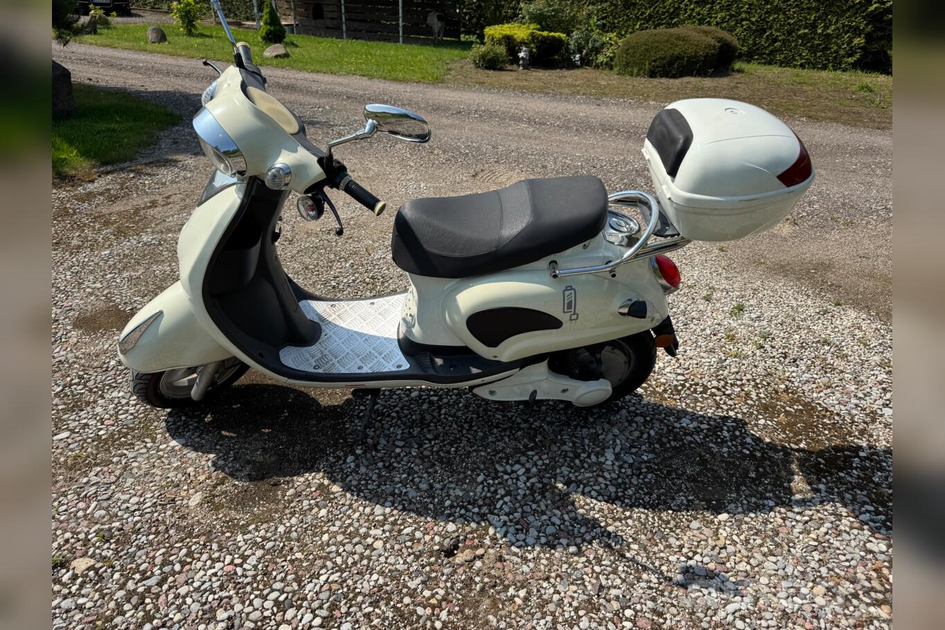 Vespa LX