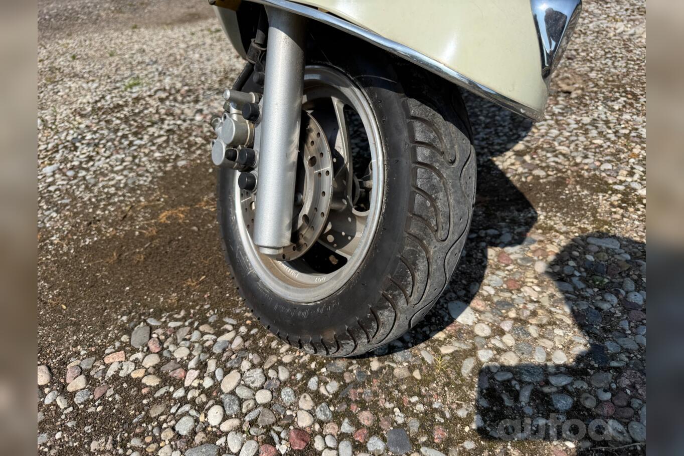 Vespa LX