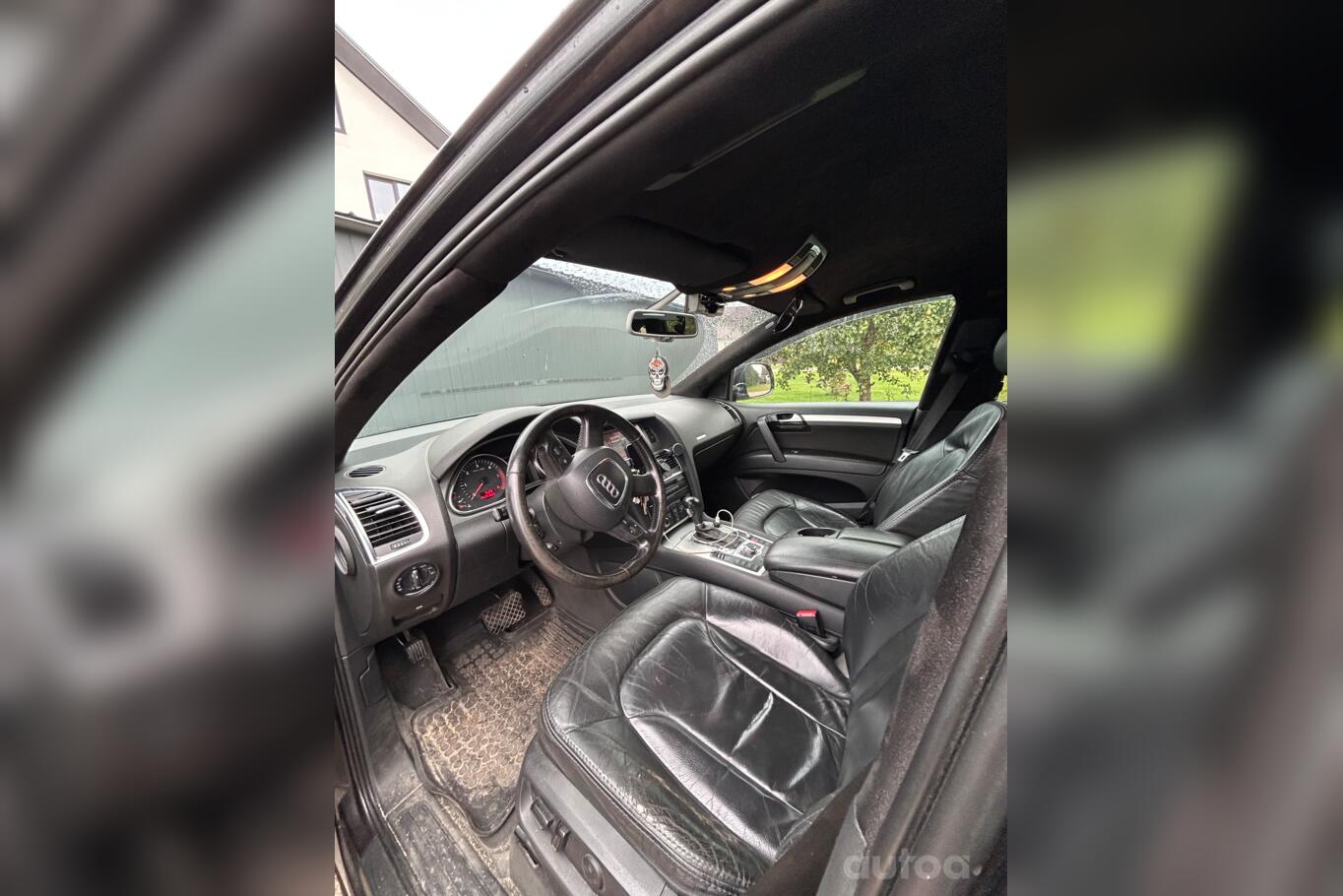 Audi Q7 4L Crossover