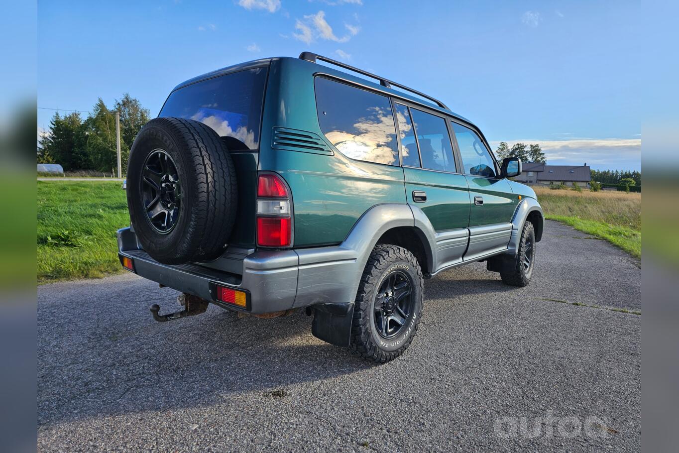 Toyota Land Cruiser Prado J90 SUV 5-doors