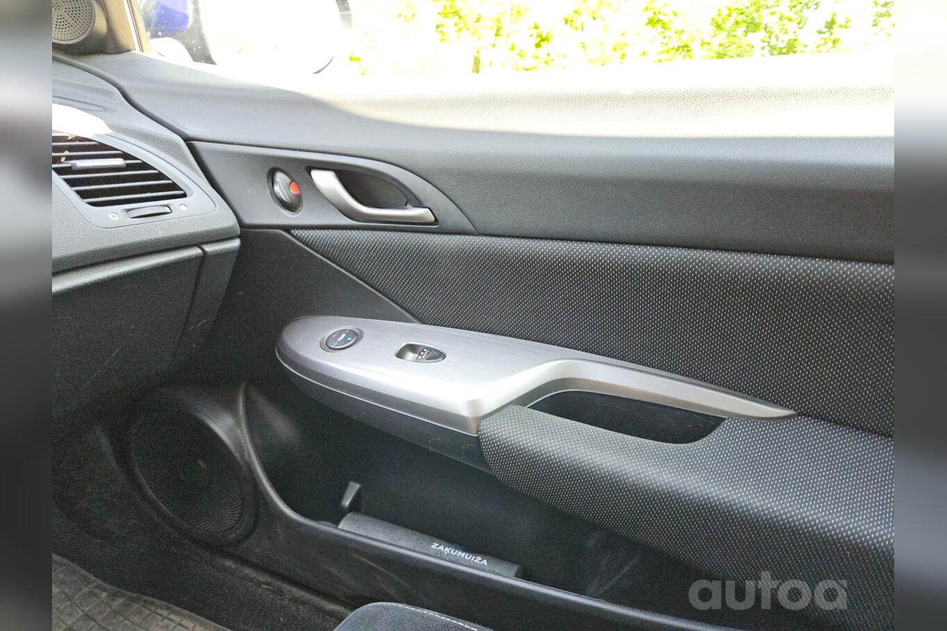 Honda Civic 8 generation [restyling] Type-S hatchback 3-doors