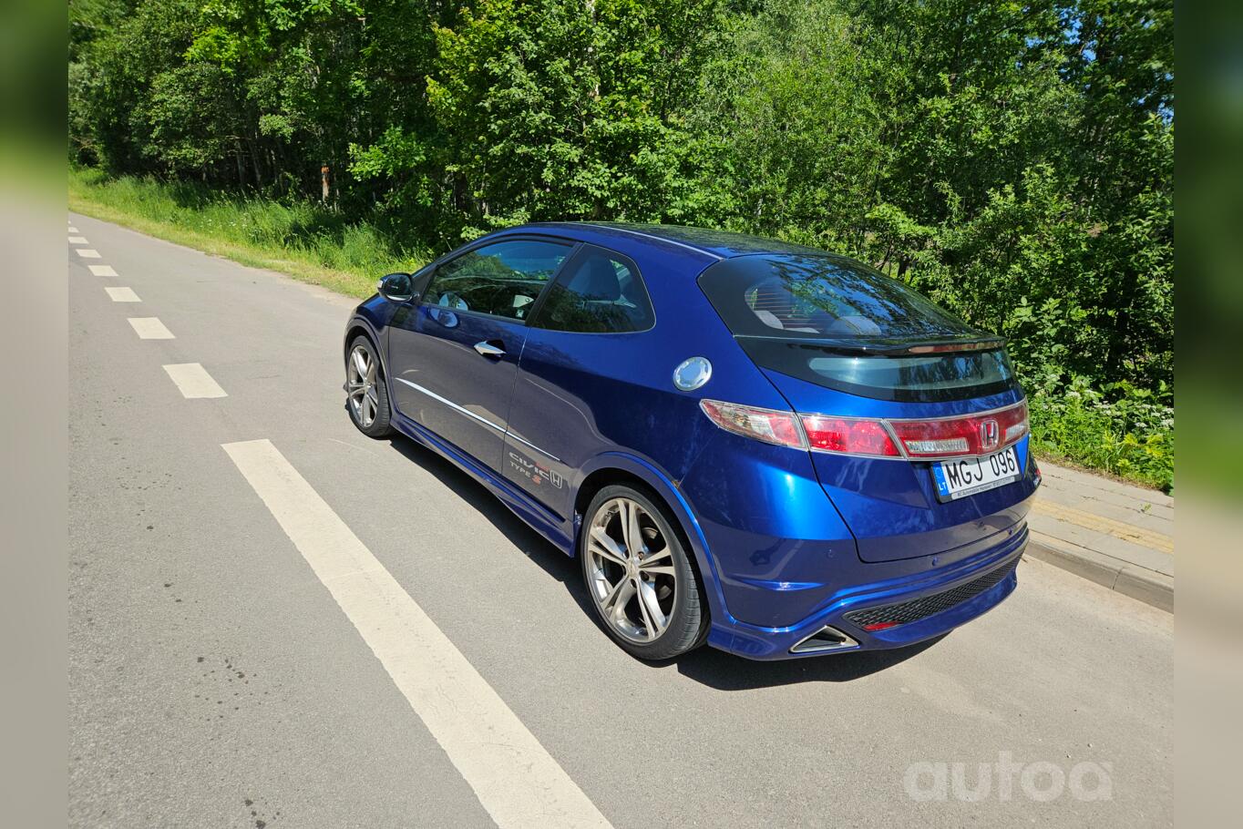 Honda Civic 8 generation [restyling] Type-S hatchback 3-doors