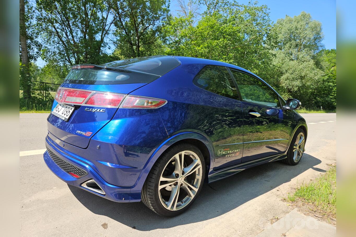 Honda Civic 8 generation [restyling] Type-S hatchback 3-doors