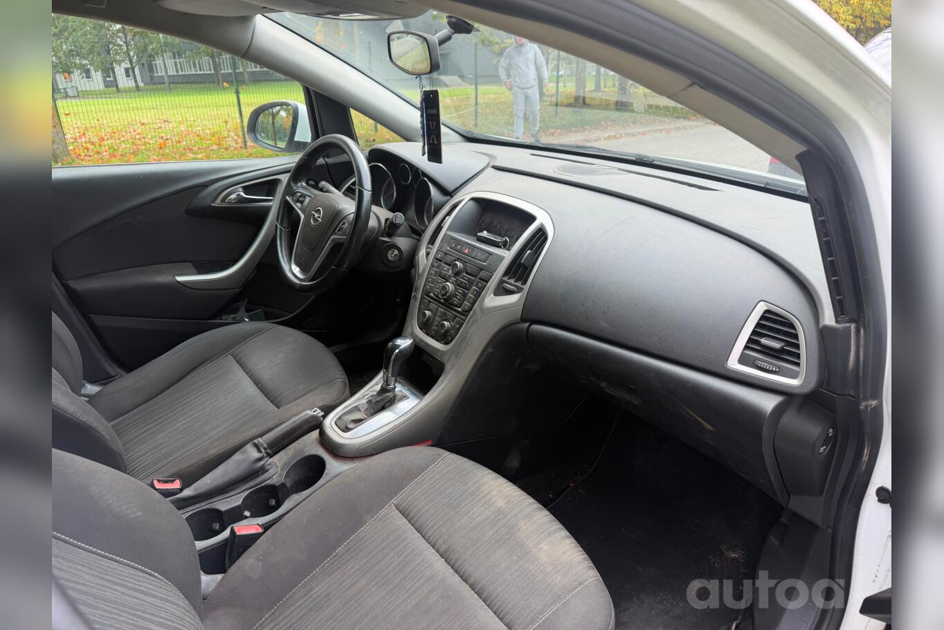Opel Astra H [restyling]