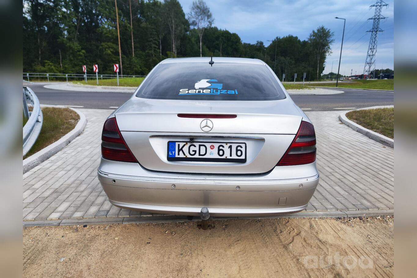 Mercedes-Benz E-Class W211 Sedan