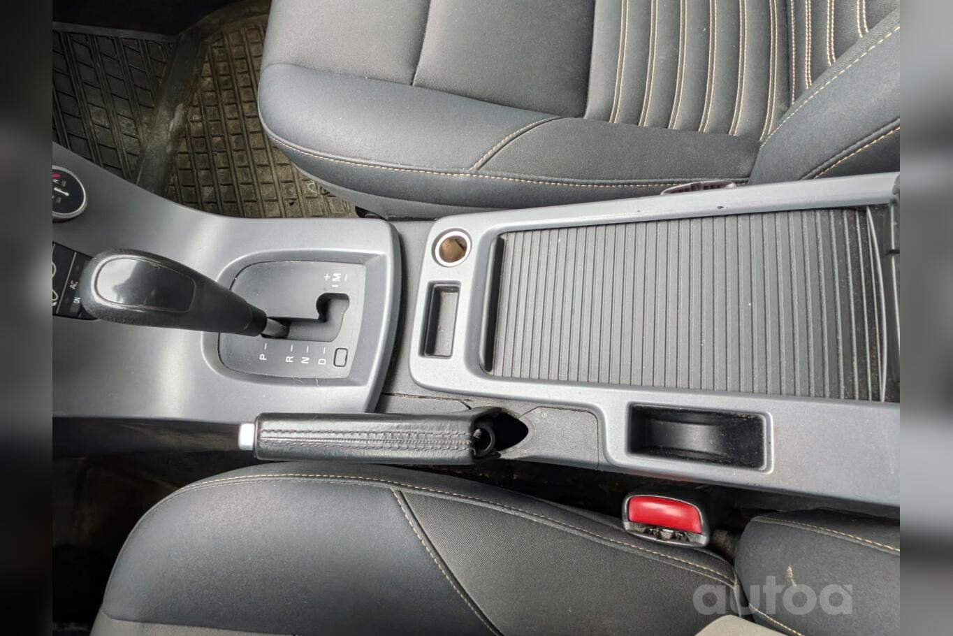 Volvo V50 1 generation [restyling]