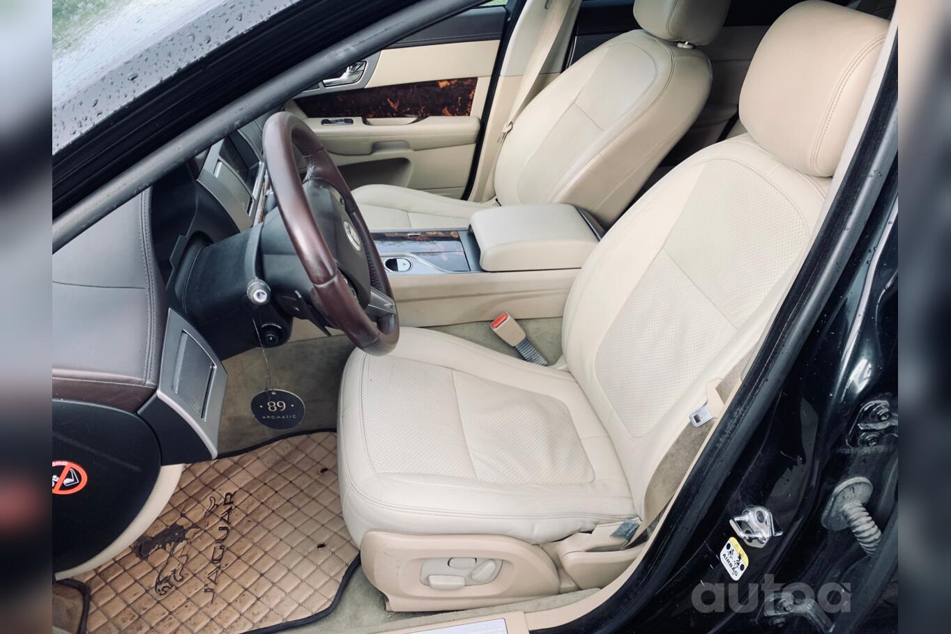 Jaguar XF X250 Sedan 4-doors