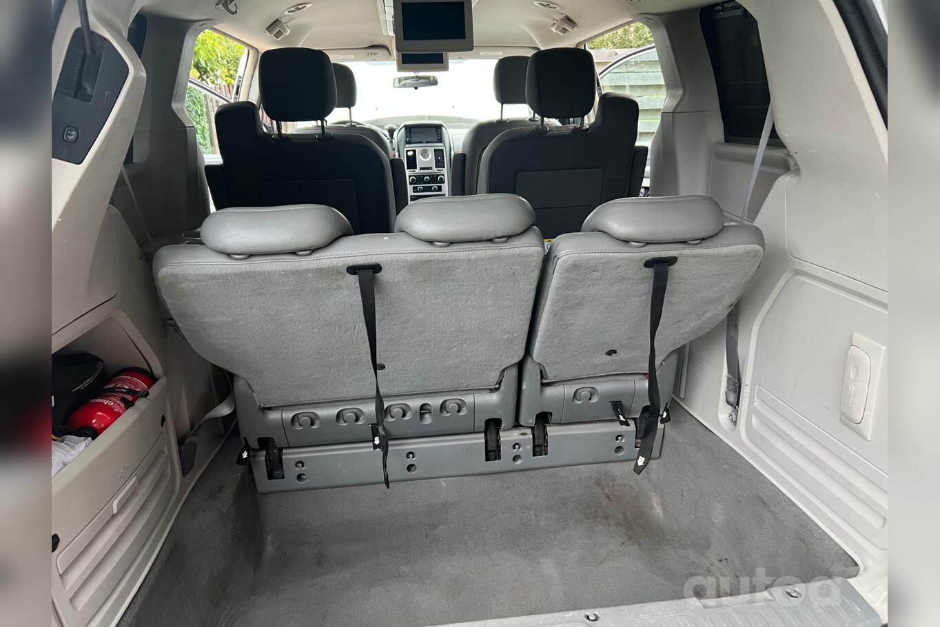 Chrysler Town & Country 5 generation