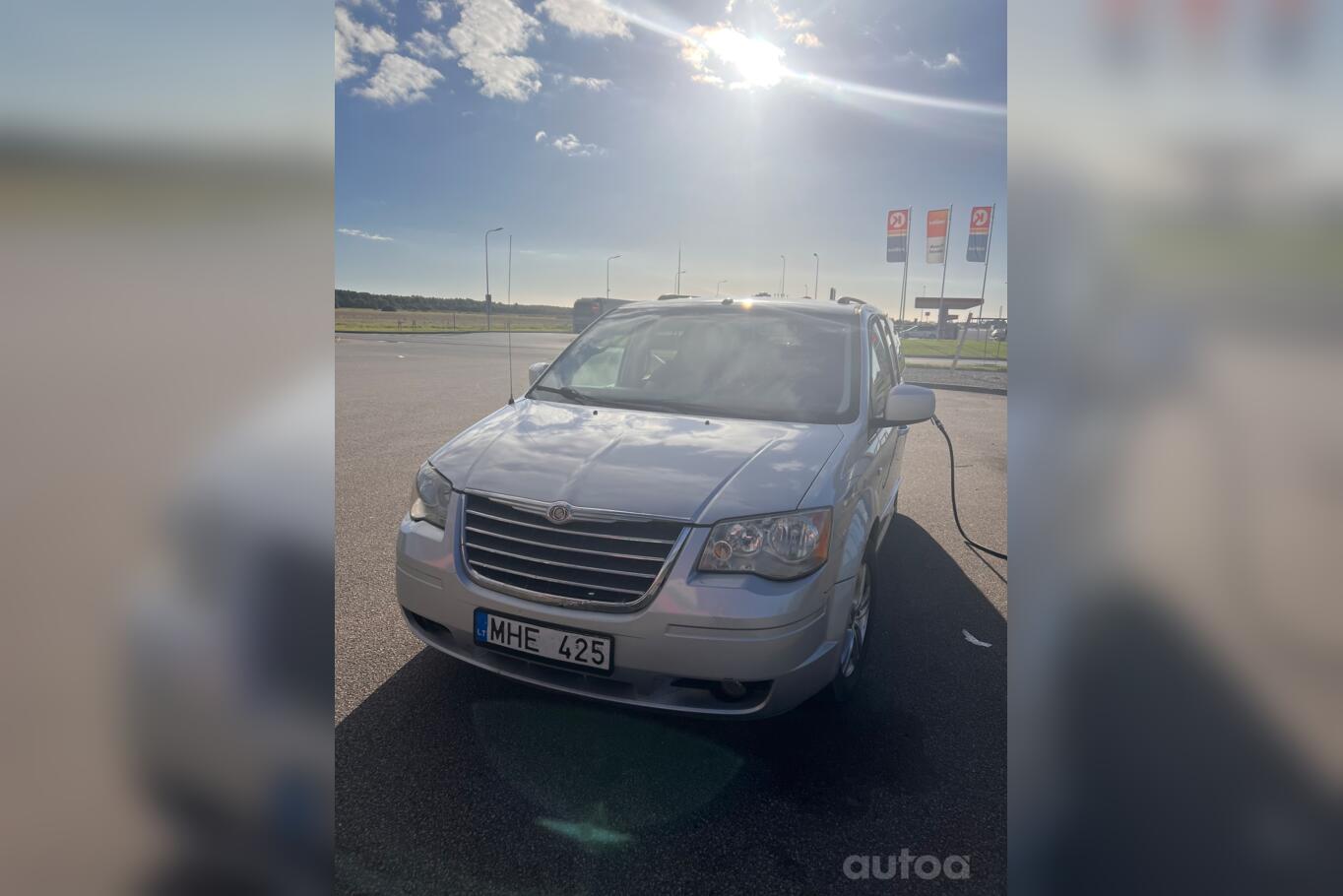 Chrysler Town & Country 5 generation