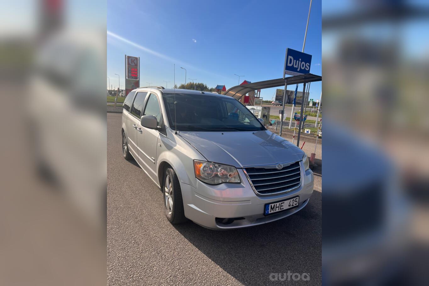 Chrysler Town & Country 5 generation
