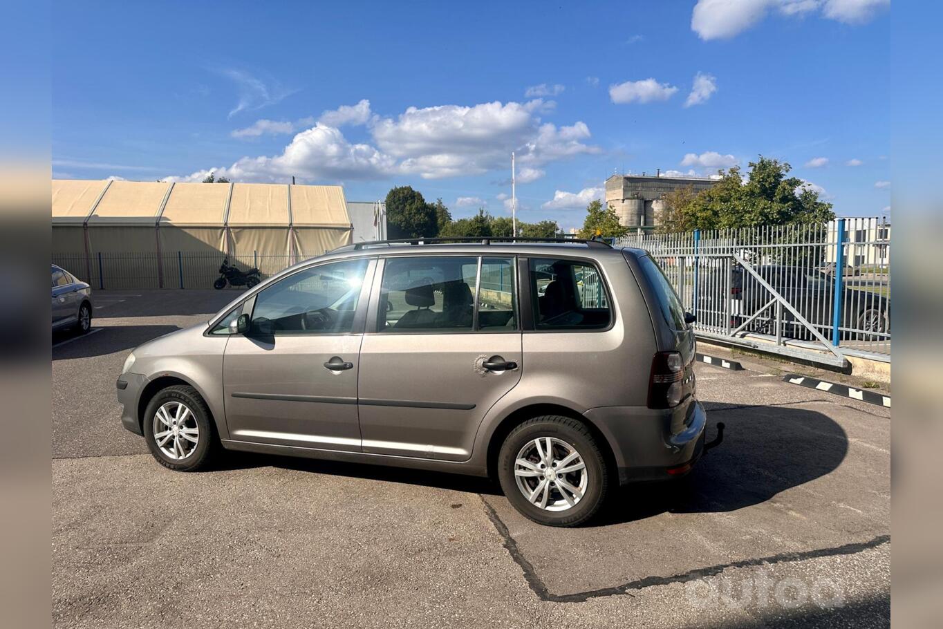 Volkswagen Touran 1 generation [restyling] Minivan 5-doors