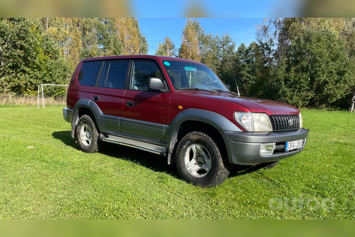 Toyota Land Cruiser J100 SUV