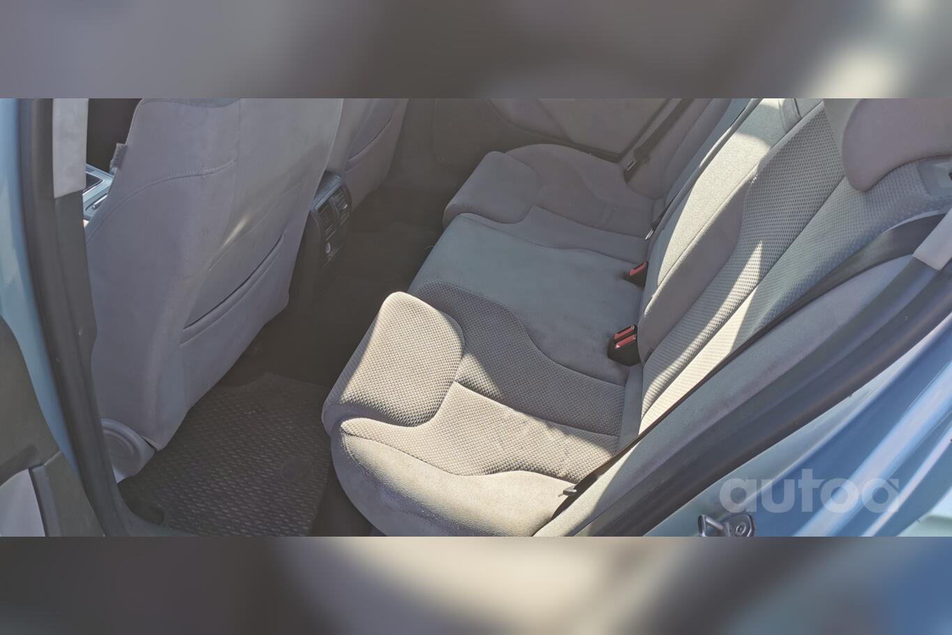 Volkswagen Passat B6 Sedan 4-doors