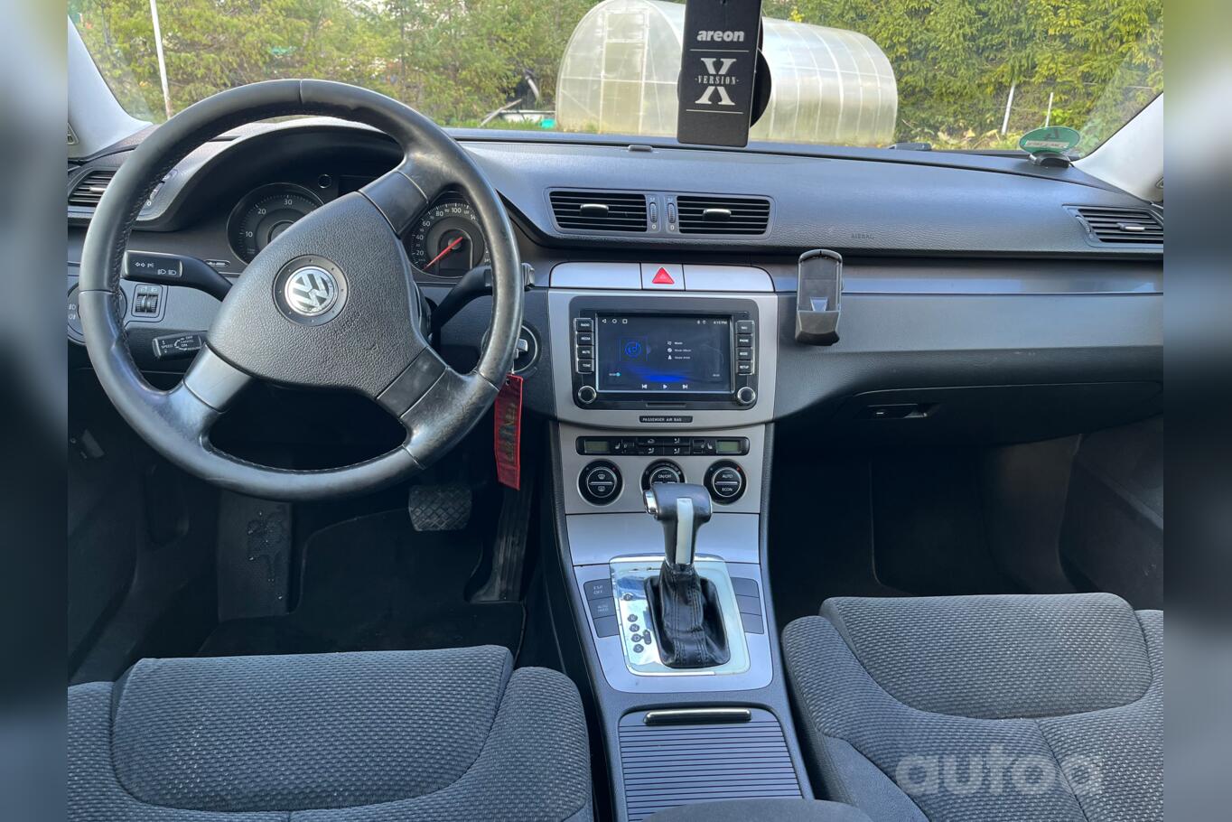 Volkswagen Passat B6 wagon 5-doors