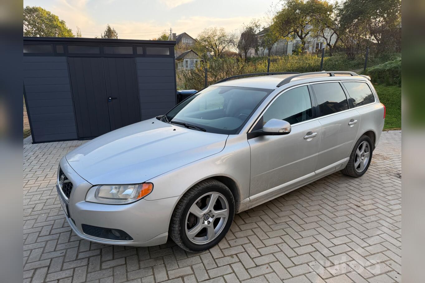 Volvo V70 3 generation wagon