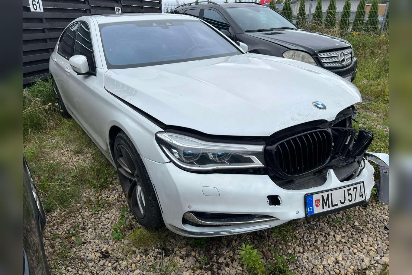 BMW 7 Series G11/G12 Sedan