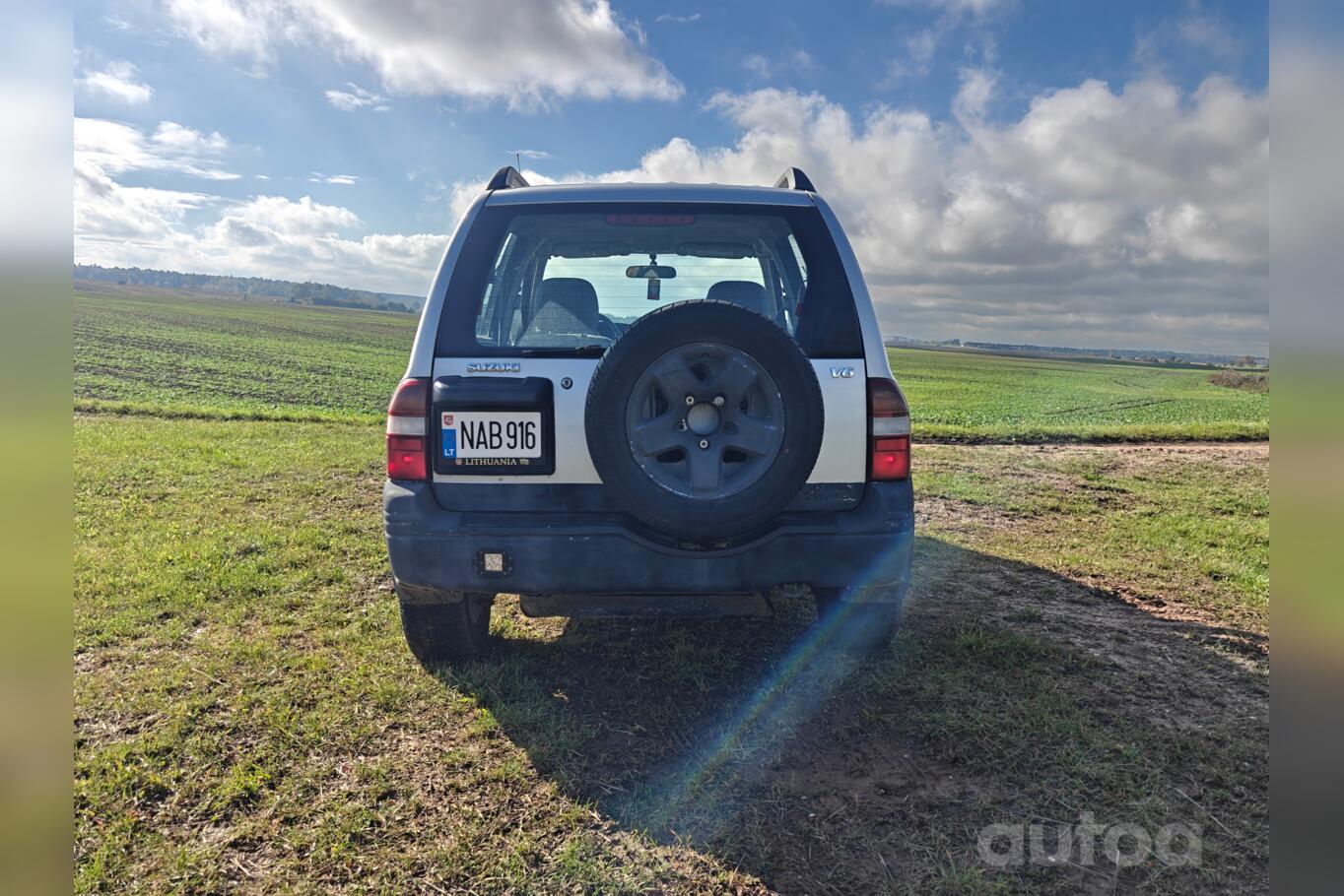 Suzuki Grand Vitara FT SUV outdoor