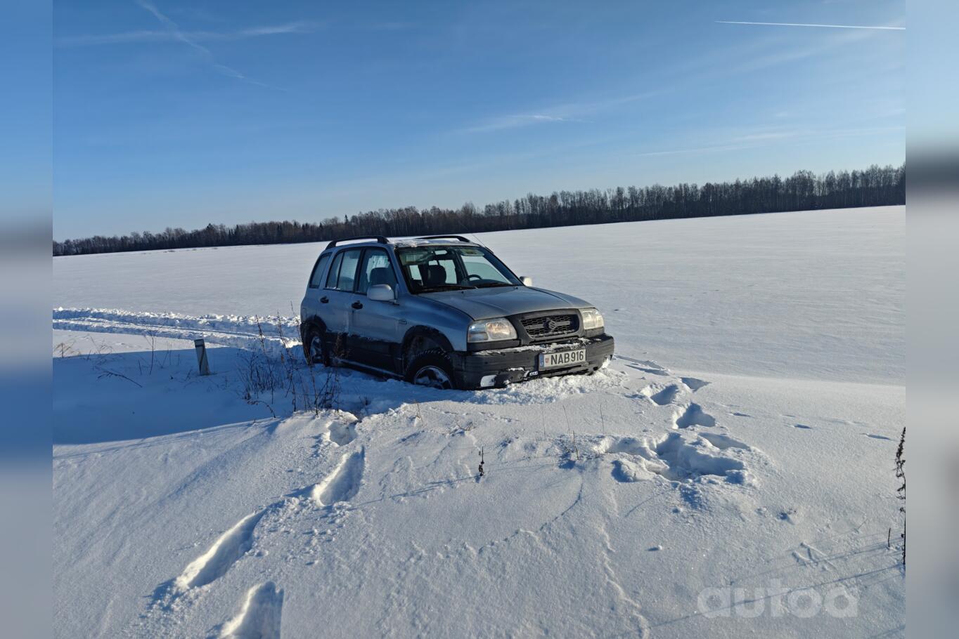 Suzuki Grand Vitara FT SUV outdoor