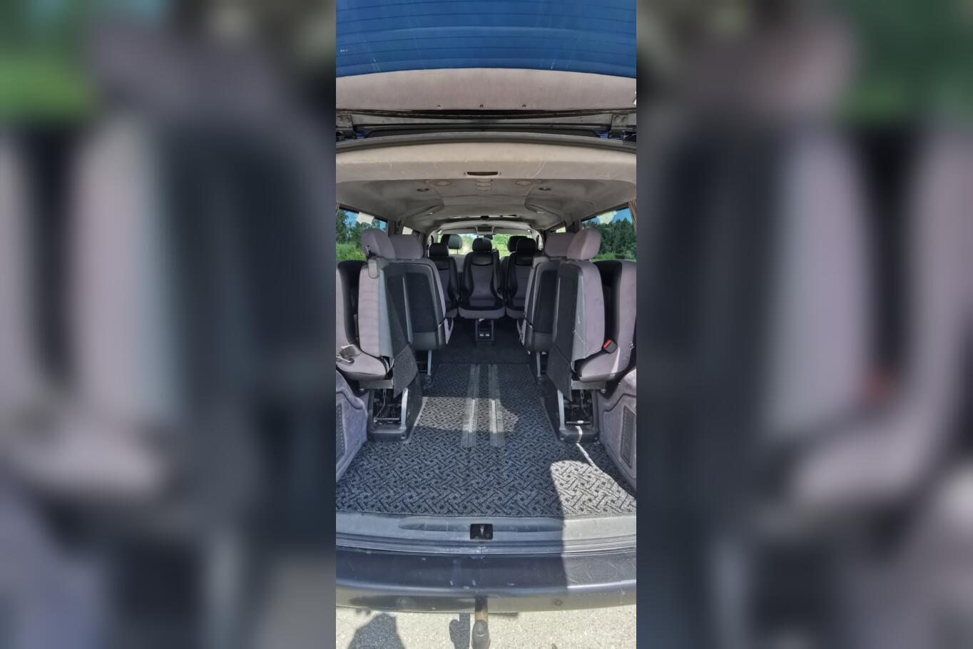 Volkswagen Transporter T5 Minivan 4-doors