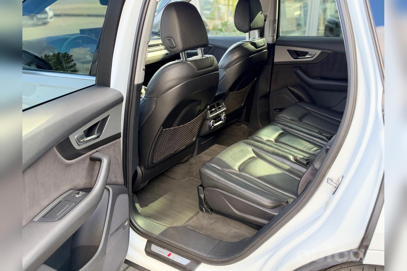 Audi Q7 4M Crossover